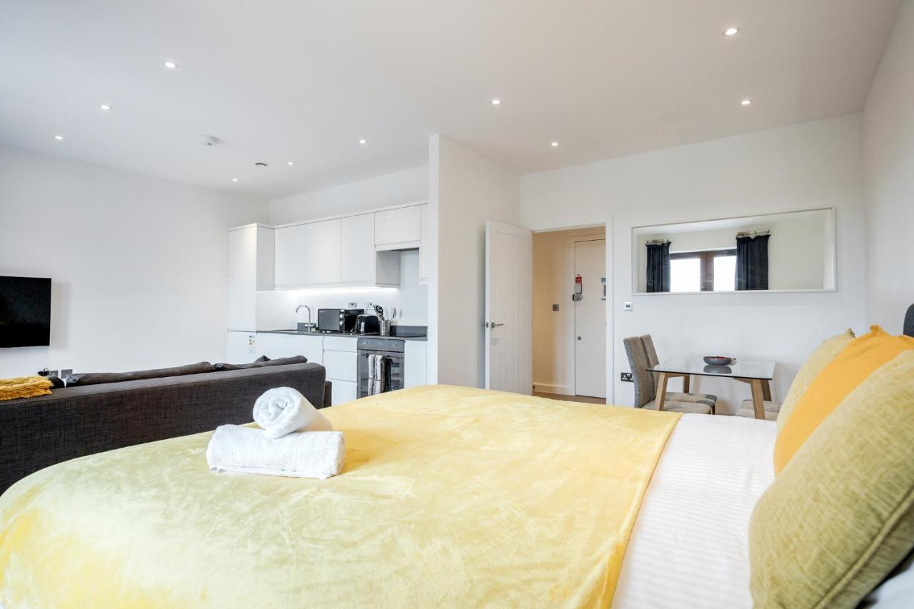 Luxury Studio Apartment St Albans With Amaryllis Apartments Dış mekan fotoğraf